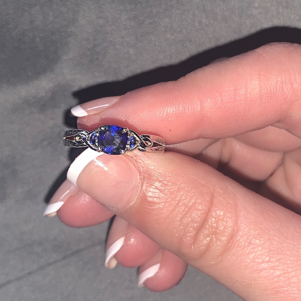 Ashcroft & Oak Saphire Ring
